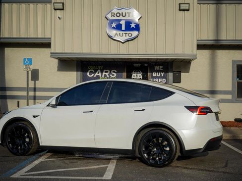 Used 2021 Tesla Model Y Long Range image 6