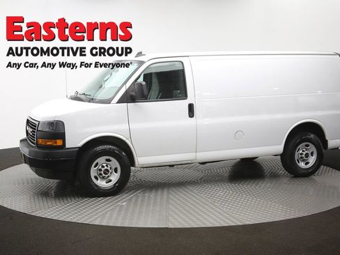 Used 2020 GMC Savana 3500 w/ Driver Convenience Package RWD image 58