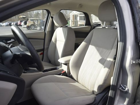 Used 2016 Ford Focus SE image 7