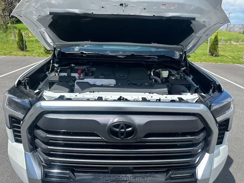 New 2026 Toyota Tundra Limited AWD/4WD image 10