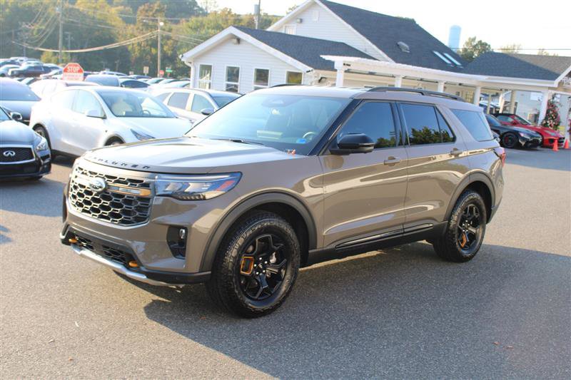 Used 2026 Ford Explorer Tremor AWD/4WD image 3