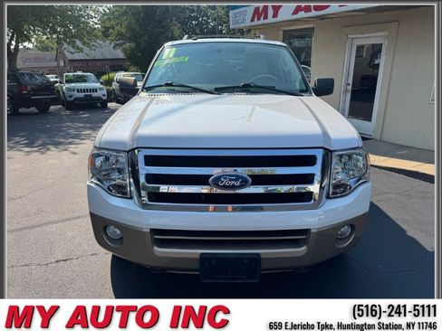 Used 2011 Ford Expedition XLT w/ 202A Rapid Spec Order Code AWD/4WD image 2