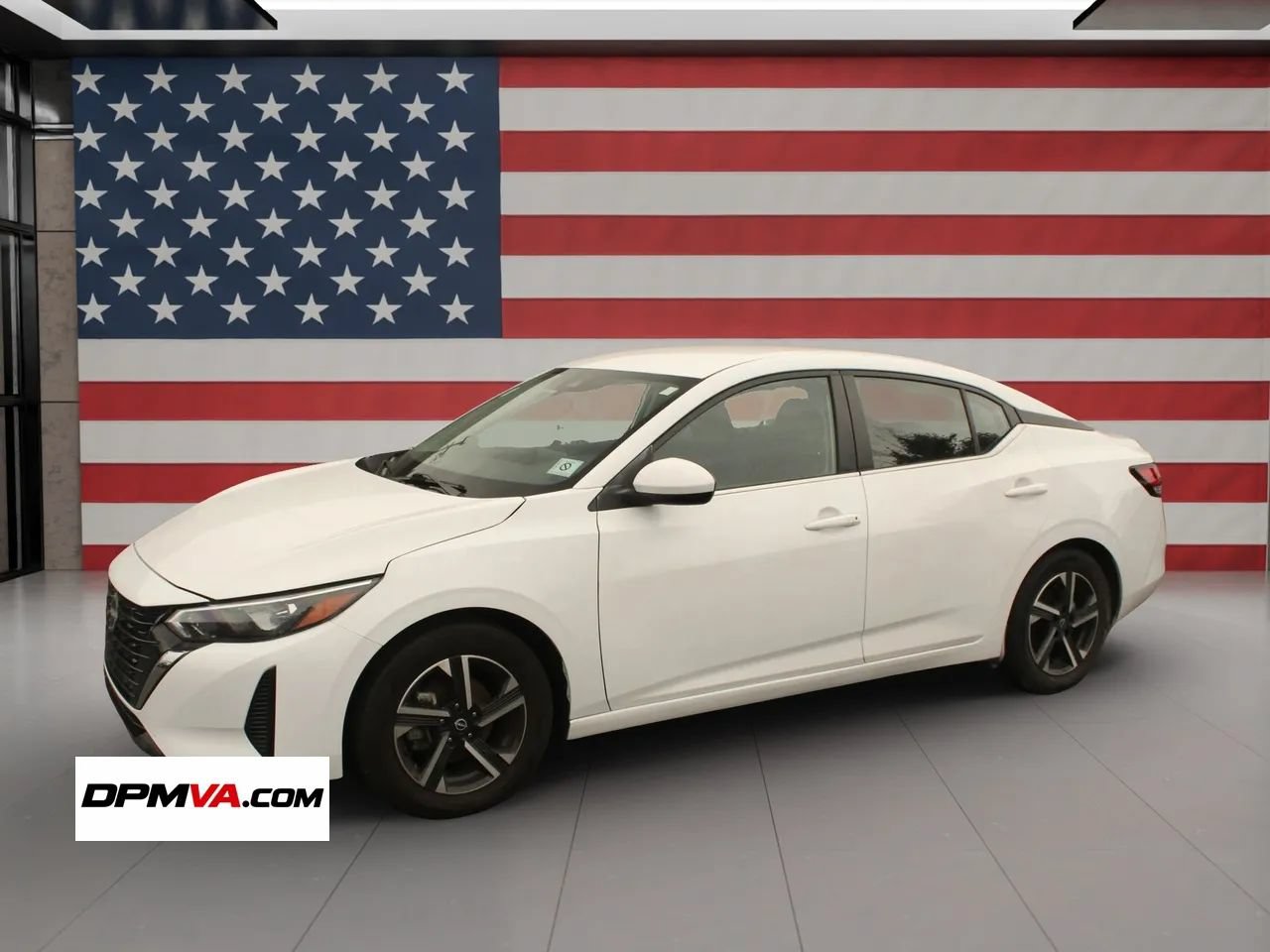 Used 2024 Nissan Sentra SV FWD image 2