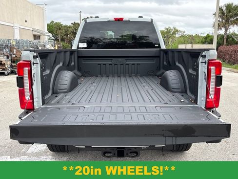 New 2026 Ford F250 XLT w/ XLT Premium Package AWD/4WD image 9