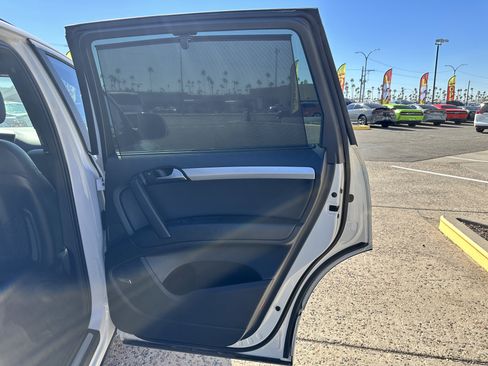 Used 2015 Audi Q7 3.0T S line Prestige image 32