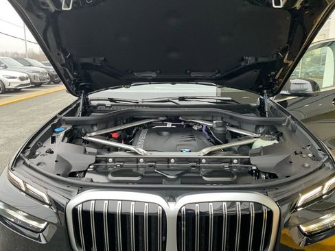 New 2026 BMW X7 xDrive40i image 16