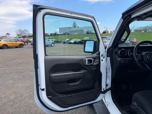 Certified 2022 Jeep Wrangler Unlimited Sport AWD/4WD image 9
