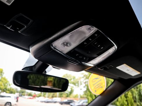 Used 2018 Jeep Grand Cherokee Limited AWD/4WD image 27
