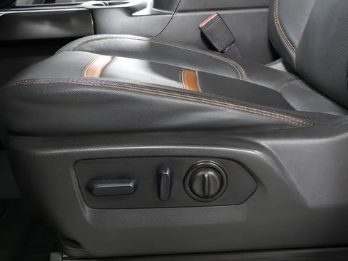 Used 2023 GMC Sierra 2500 AT4 w/ AT4 Premium Plus Package image 22