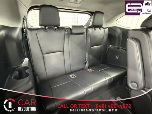 Used 2022 Toyota Highlander XLE image 39