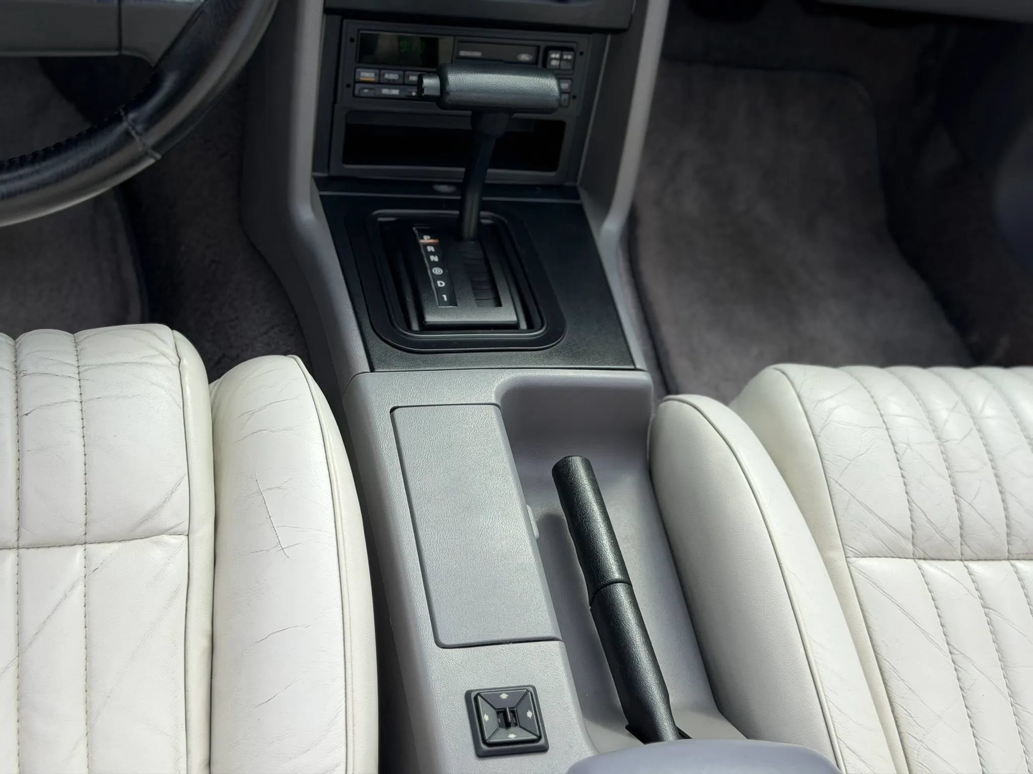 Used 1993 Ford Mustang GT RWD image 25