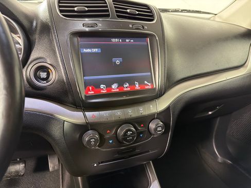 Used 2019 Dodge Journey Crossroad FWD image 16