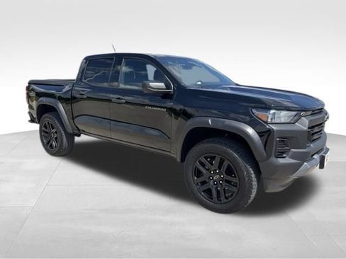 Certified 2024 Chevrolet Colorado Trail Boss AWD/4WD image 8