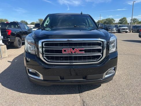 Used 2019 GMC Yukon XL SLE w/ SLE Value Package image 2