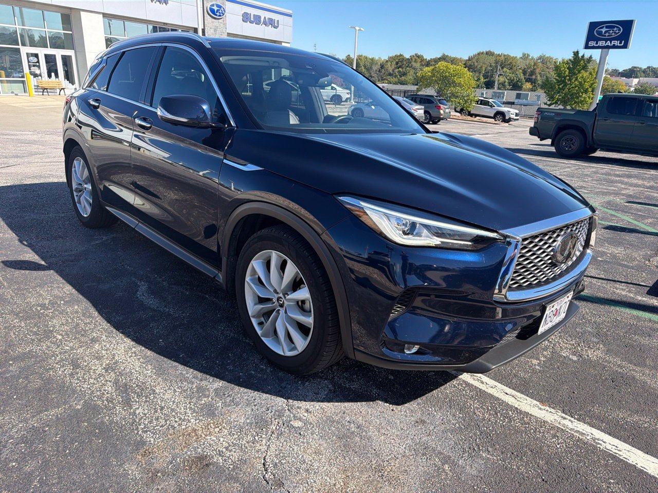 Used 2019 INFINITI QX50 Essential w/ Proactive Package AWD/4WD image 3