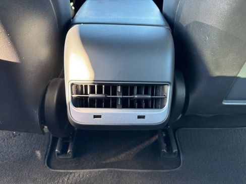 Used 2020 Tesla Model 3 Long Range image 13