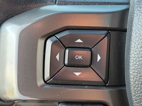 Used 2018 Ford F150 XLT w/ Equipment Group 302A Luxury AWD/4WD image 12