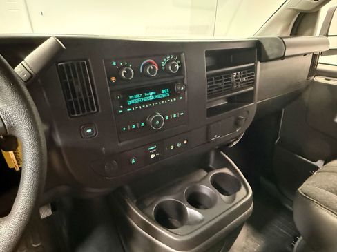 Used 2024 GMC Savana 2500 w/ Driver Convenience Package image 87