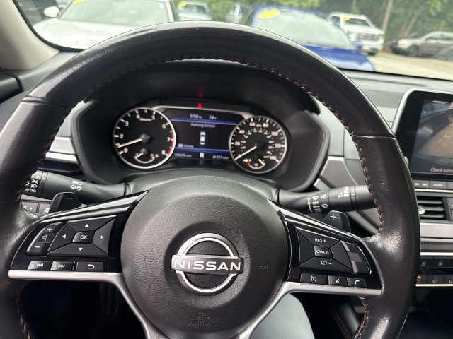 Used 2024 Nissan Altima 2.5 SR FWD image 30