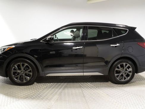 Used 2017 Hyundai Santa Fe Sport AWD/4WD image 2