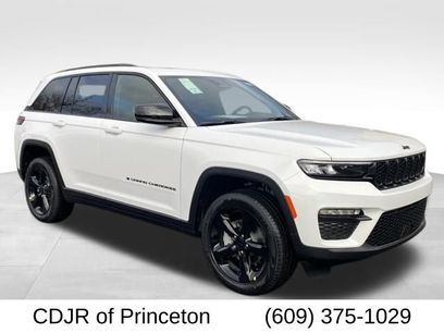 New 2025 Jeep Grand Cherokee Limited w/ Black Appearance Package