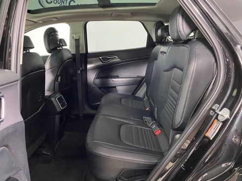 Used 2023 Kia Sportage SX Prestige image 11