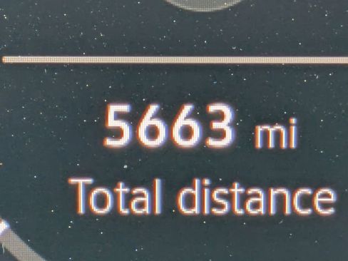 Used 2025 Volkswagen Tiguan S image 41