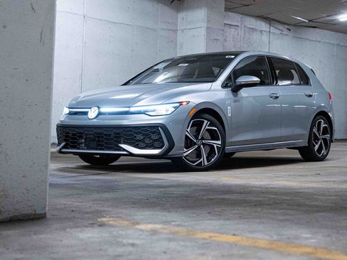 New 2026 Volkswagen GTI SE FWD image 1