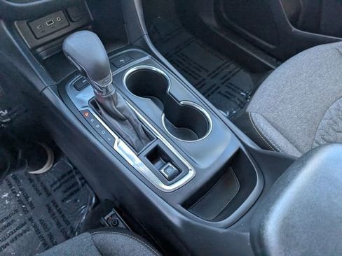 Used 2024 Chevrolet Equinox LT image 16