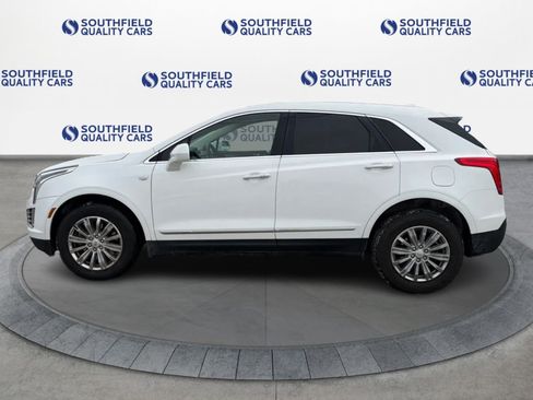 Used 2018 Cadillac XT5 Luxury w/ Driver Awareness Package AWD/4WD image 3