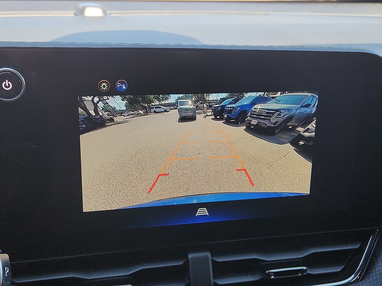 Used 2025 Chevrolet Equinox RS w/ Convenience Package III AWD/4WD image 19