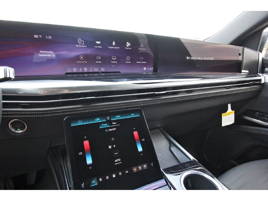 New 2027 Cadillac Escalade Sport w/ Touring Package AWD/4WD image 17