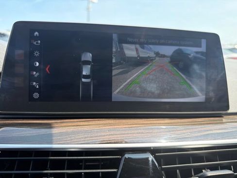 Used 2017 BMW 540i xDrive AWD/4WD image 18