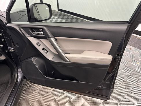 Used 2016 Subaru Forester 2.5i Limited AWD/4WD image 15