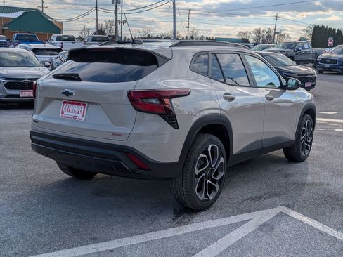 New 2026 Chevrolet Trax RS w/ Driver Confidence Package image 3