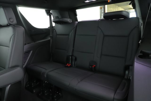 Used 2026 GMC Yukon Denali w/ Sun & Power Step Package AWD/4WD image 32