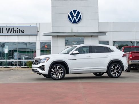 New 2026 Volkswagen Atlas Cross Sport SEL Premium R-Line AWD/4WD image 1