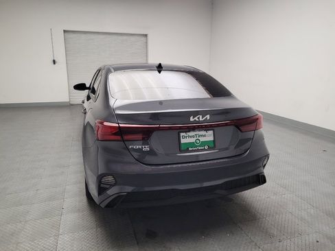Used 2024 Kia Forte LX FWD image 6