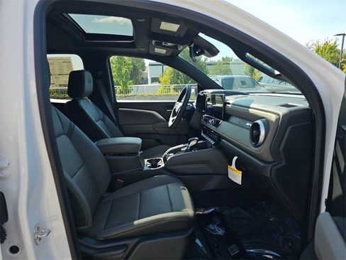 New 2026 Chevrolet Colorado ZR2 w/ ZR2 Bison Edition image 11