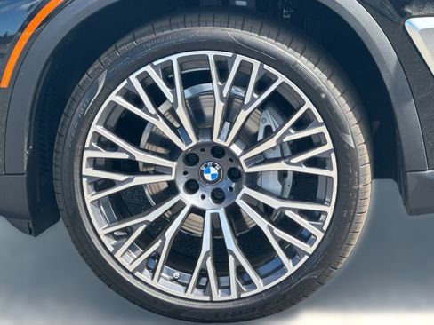 Used 2026 BMW X5 xDrive40i w/ Parking Assistance Package AWD/4WD image 11