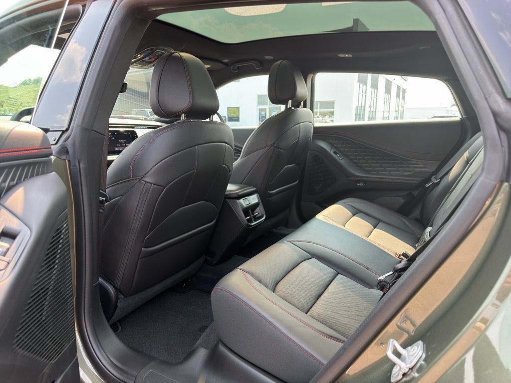 New 2026 Dodge Charger R/T AWD/4WD image 17