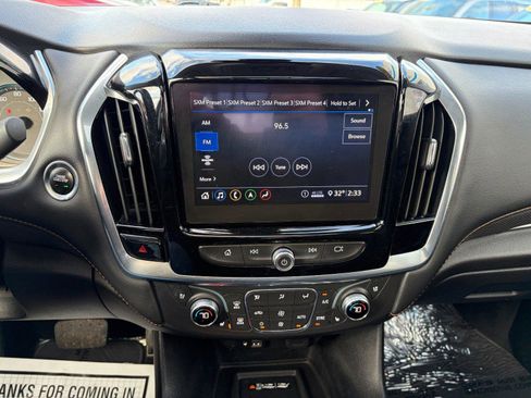 Used 2021 Chevrolet Traverse Premier image 13