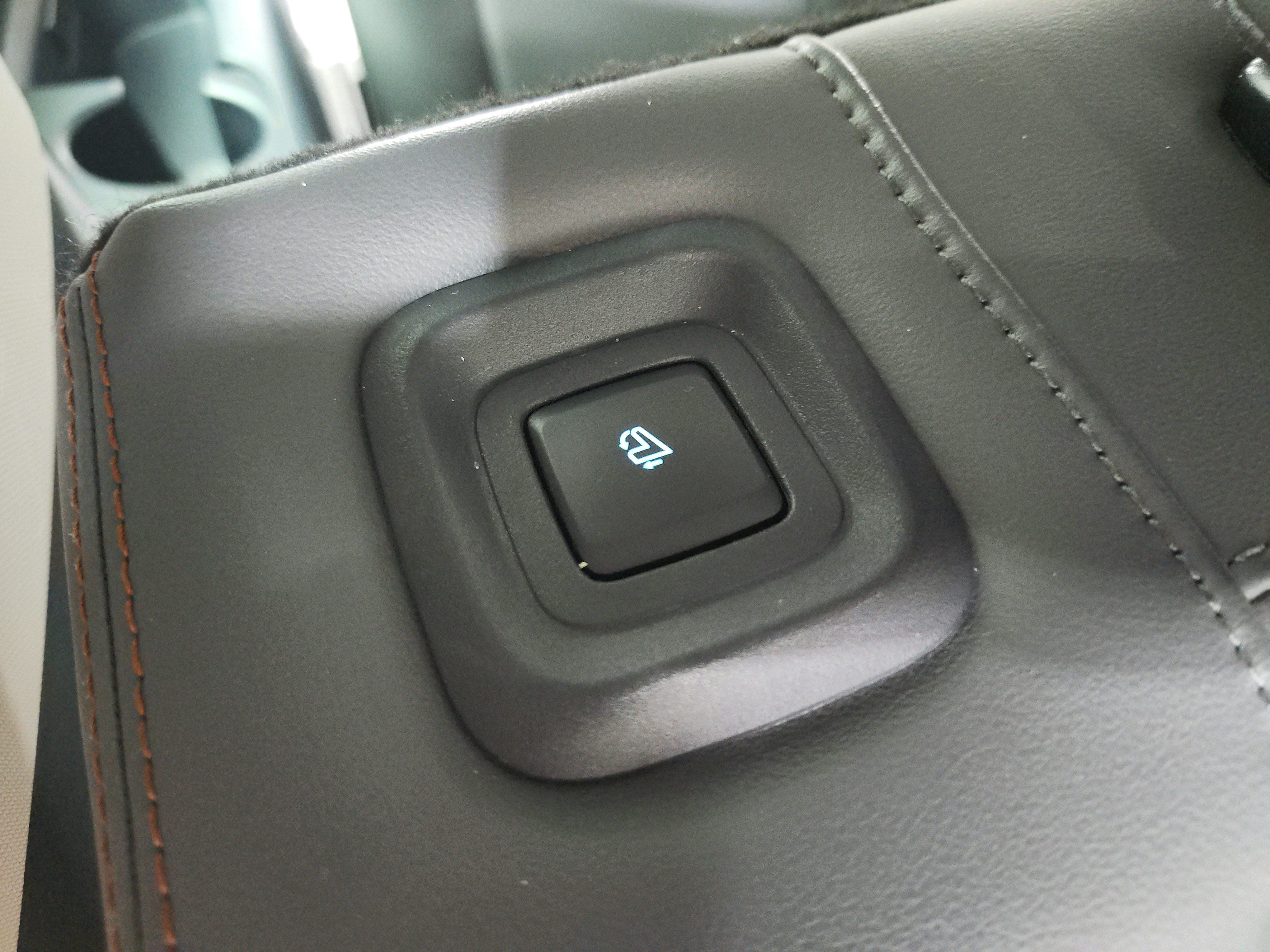 Used 2025 Ford Expedition Active AWD/4WD image 51