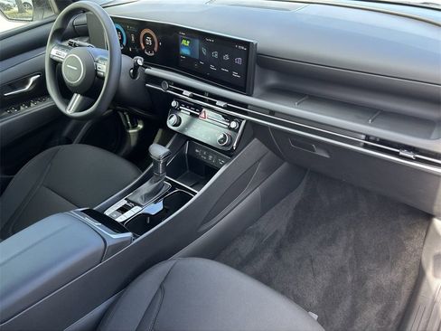 New 2025 Hyundai Tucson SEL image 19