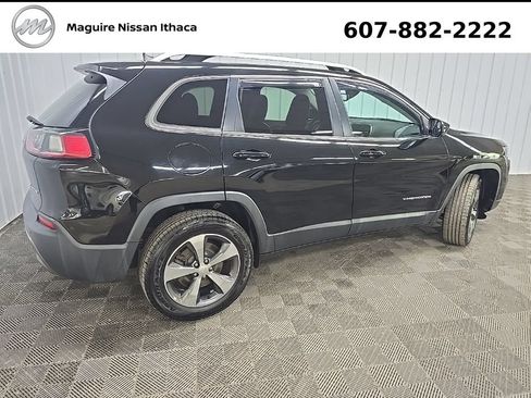Used 2019 Jeep Cherokee Limited AWD/4WD image 4