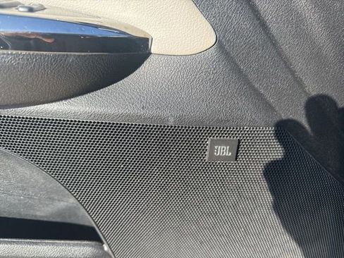 Used 2016 Toyota Avalon Limited image 15