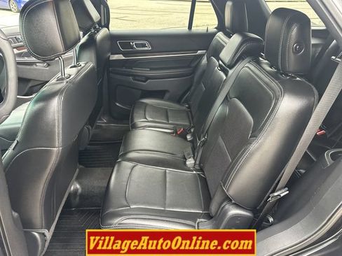 Used 2016 Ford Explorer Limited AWD/4WD image 37