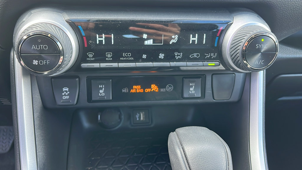 Used 2024 Toyota RAV4 XLE w/ Convenience Package AWD/4WD image 15