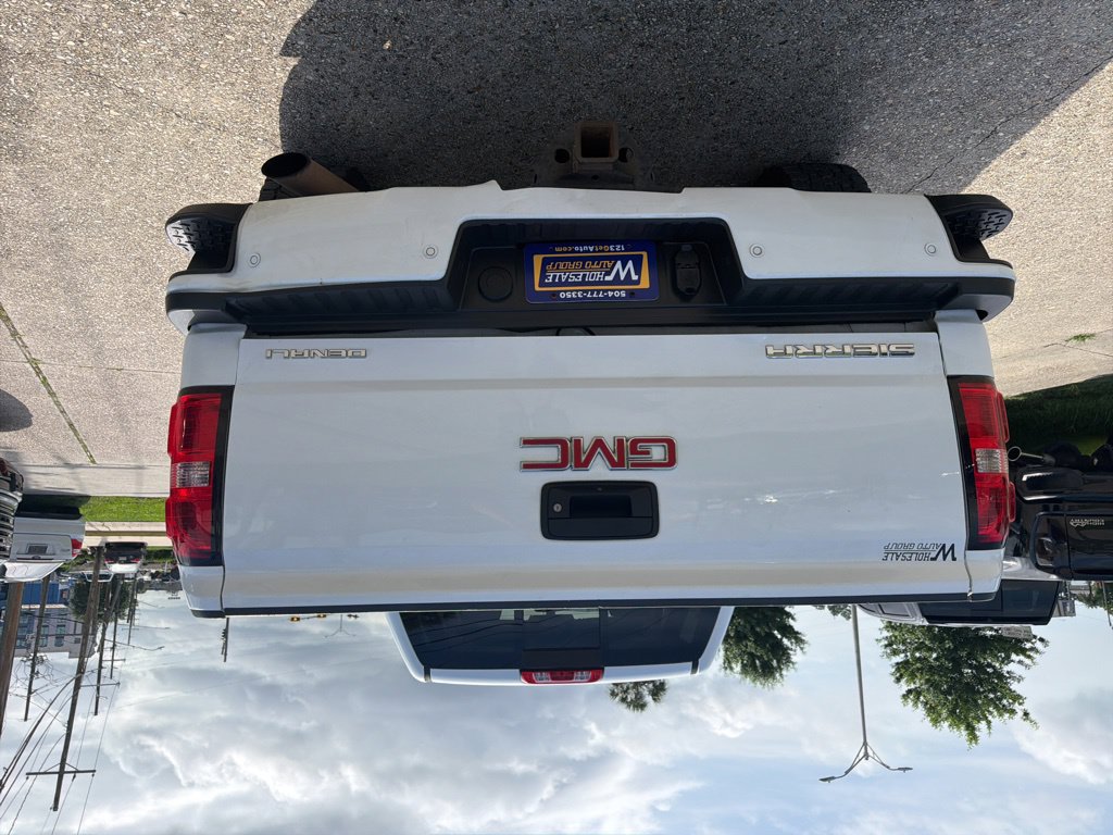 Used 2016 GMC Sierra 2500 Denali w/ Suspension Package, Off-Road AWD/4WD image 4