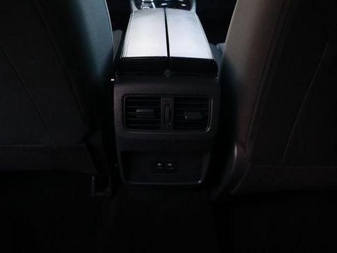 Used 2023 Nissan Rogue SV FWD image 32